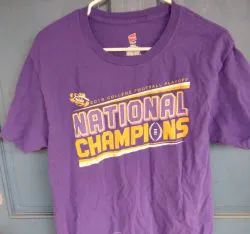 LSU Tigers 2019 College Football Champions T-Shirt (Size Medium)