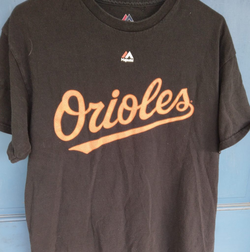 Baltimore Orioles (Baseball) Adam Jones (Number 10) T-Shirt (Size Large)