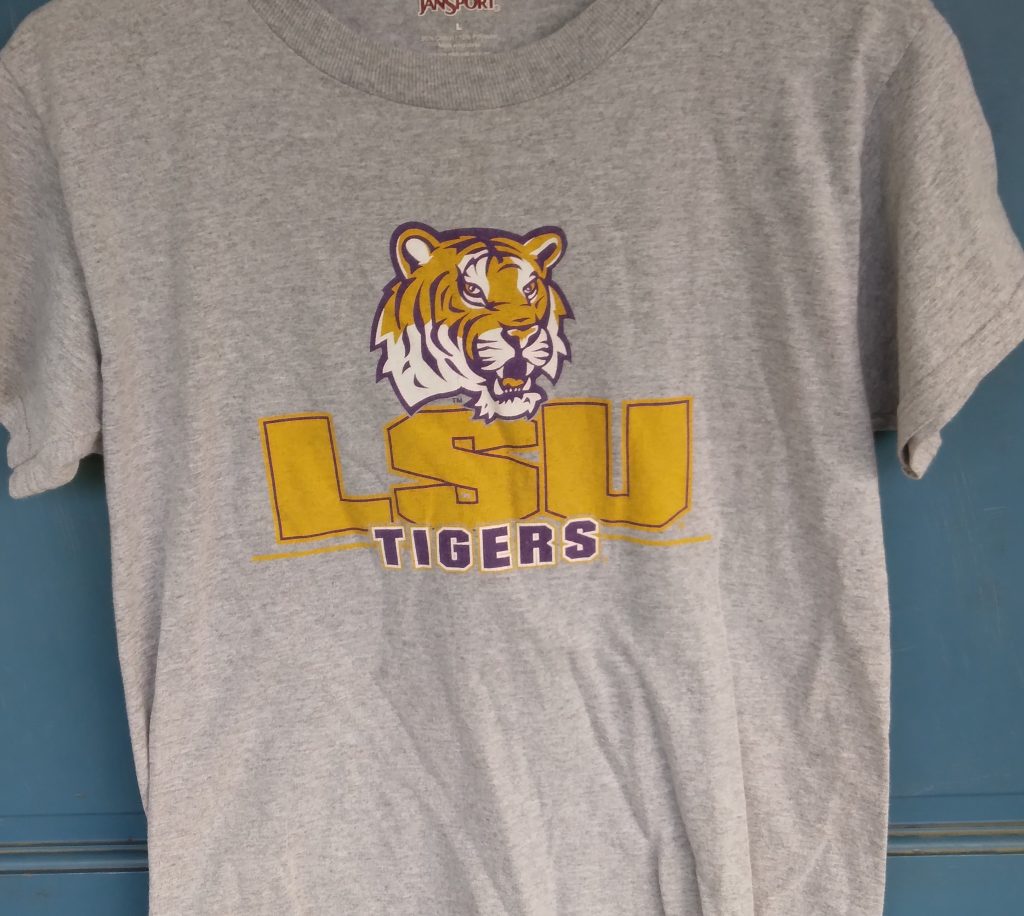 LSU Tigers T-Shirt (Size Large)